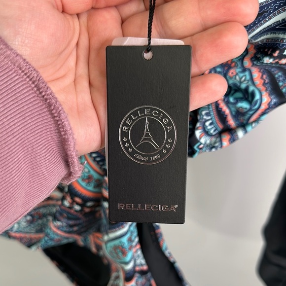 Relleciga - Black and Paisley Floral Long Sleeve Swimsuit - Picture 4 of 6